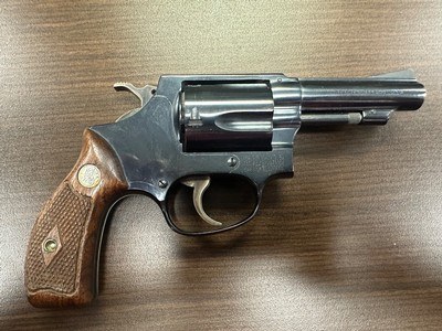 Smith & Wesson Model 36 (No Dash), 3