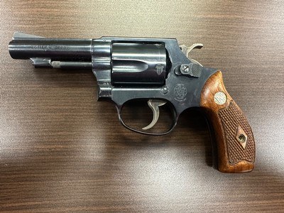Smith & Wesson Model 36 (No Dash), 3