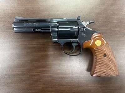 Colt Diamondback .38 SPL. - Image 1 of 11