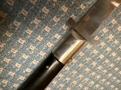 ORIGINAL c.1960'S RIZZUTO ESTILETO MILANO FULL 11" (SCARCE), BAYONET BLADE SWITCHBLADE KNIFE. - Image 8 of 12