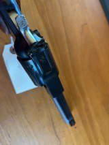 Ruger Security Six 4" barrel Factory Target Grips - 3 of 8