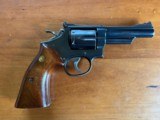 Smith & Wesson 19-5 with Scarce Smooth Target Grips