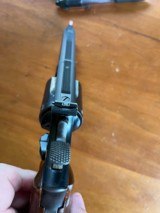 Smith & Wesson 19-5 with Scarce Smooth Target Grips - 8 of 9
