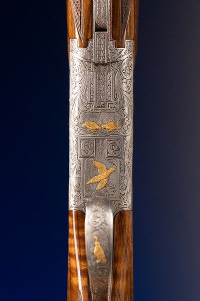 Browning B25 Superposed 20 Gauge shotgun engraved by Master Engraver Angelo Bee - Image 9 of 15