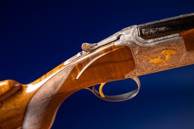 Browning B25 Superposed 20 Gauge shotgun engraved by Master Engraver Angelo Bee - Image 13 of 15
