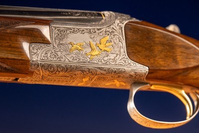 Browning B25 Superposed 20 Gauge shotgun engraved by Master Engraver Angelo Bee - Image 8 of 15