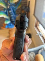 Walther P5 9mm Like New In Box - 4 of 12