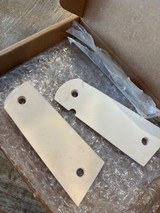 Vintage Real Mother of Pearl 1911 Grips - 2 of 4
