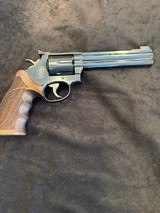 Rare S&W 586 TARGET CHAMPION made for European Market competitions
