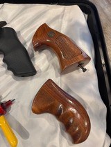 Rare Complete early Dan Wesson Kit.. All Barrels…. Tools, sights, 3 grips… barely fired - Image 3 of 14