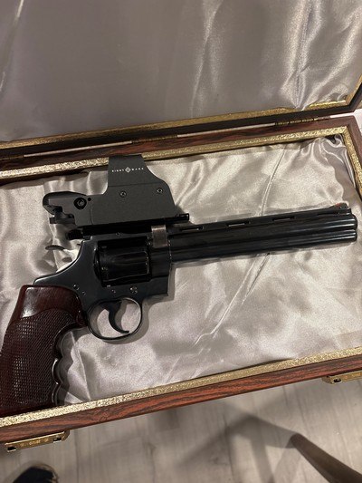 Beautiful 1986 bright polished blue 8” Python, barely fired with SightMark reticle…. A Hunting Machine - Image 6 of 15