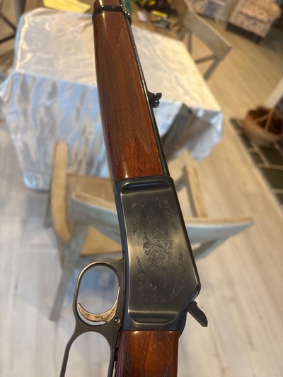 Beautiful ENGRAVED Grade II Browning BL-22 in collector condition with gorgeous Walnut Stocks - Image 5 of 9