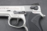 2003 Smith & Wesson 4013TSW 40 Tactical Third Generation .40 S&W TSW Rail - Image 8 of 25