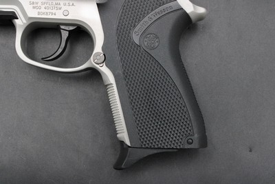 2003 Smith & Wesson 4013TSW 40 Tactical Third Generation .40 S&W TSW Rail - Image 7 of 25