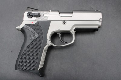 2003 Smith & Wesson 4013TSW 40 Tactical Third Generation .40 S&W TSW Rail - Image 2 of 25