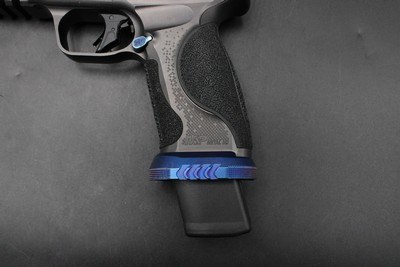 Smith & Wesson 2024 Spec Series V Performance Center M&P9 Metal 9mm Blue TiN Spiral NM Barrel & Comp Trijicon SRO 2.5 MOA - Image 4 of 25