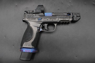 Smith & Wesson 2024 Spec Series V Performance Center M&P9 Metal 9mm Blue TiN Spiral NM Barrel & Comp Trijicon SRO 2.5 MOA - Image 8 of 25