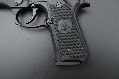 1995 Beretta 92FS America's Defender Limited Edition Inox M9 NEW OLD STOCK - Image 9 of 25