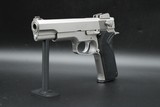 1990 Smith & Wesson 1006 Third Gen 10mm Auto Early TEV Prefix S&W 3 Mags Factory Box - Image 16 of 25
