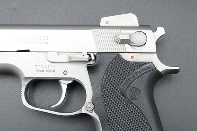 1990 Smith & Wesson 1006 Third Gen 10mm Auto Early TEV Prefix S&W 3 Mags Factory Box - Image 11 of 25