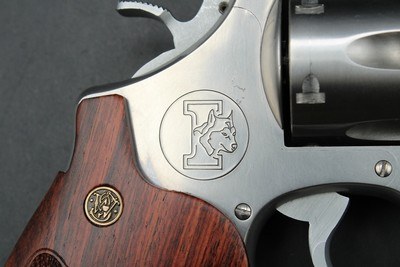 1988 Smith & Wesson 629-1 .44 Magnum 1988 Iditarod Commemorative Limited Edition - Image 7 of 23