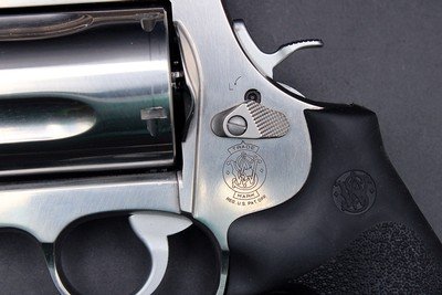 Smith & Wesson 460 VXR 8.5