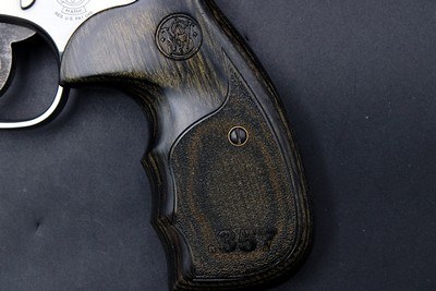 Smith & Wesson 686-6 .357 Magnum 3