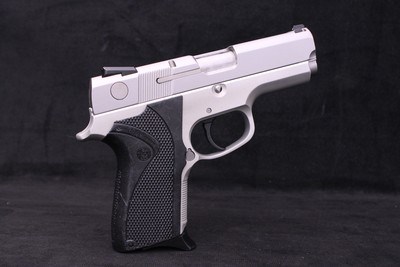 1998 Smith & Wesson 4053TSW Third Generation Tactical .40 S&W 3.5