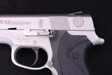1998 Smith & Wesson 4053TSW Third Generation Tactical .40 S&W 3.5