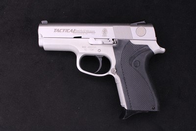 1998 Smith & Wesson 4053TSW Third Generation Tactical .40 S&W 3.5