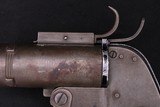 WWII U.S. PROPERTY M-8 Pyrotechnic 37MM Signal Flare Pistol w/ Aircraft Locking Lugs - Image 10 of 21