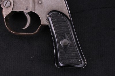 WWII U.S. PROPERTY M-8 Pyrotechnic 37MM Signal Flare Pistol w/ Aircraft Locking Lugs - Image 8 of 21