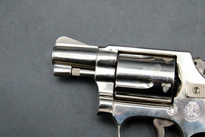 1962 Smith & Wesson Model 37 Chief's Special Airweight .38 Special 2