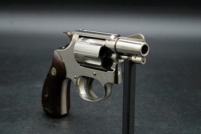 1962 Smith & Wesson Model 37 Chief's Special Airweight .38 Special 2