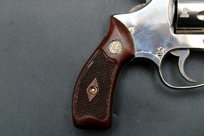 1962 Smith & Wesson Model 37 Chief's Special Airweight .38 Special 2