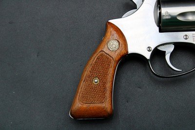 1984 Smith & Wesson 60 Chief's Special .38 Spl 3