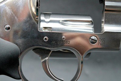*Like New In Box* Colt Anaconda .44 Mag 8