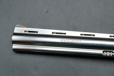 *Like New In Box* Colt Anaconda .44 Mag 8