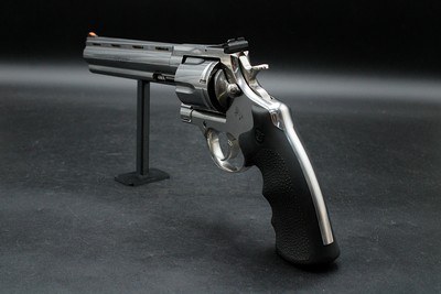 *Like New In Box* Colt Anaconda .44 Mag 8