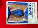 NOS K frame target grips - 1 of 2