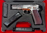 CZ 75 high polish Stainless 9mm - 3 of 14