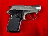 Beretta Tomcat Inox .32 - 1 of 2