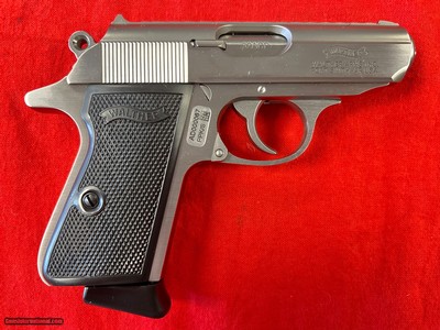 Walther PPKs .32
