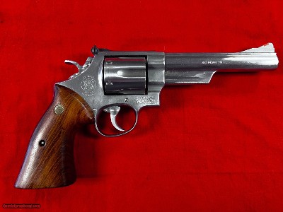 Smith & Wesson 629-1 .44 mag