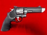 Smith & Wesson 627 PC V-comp - 1 of 5