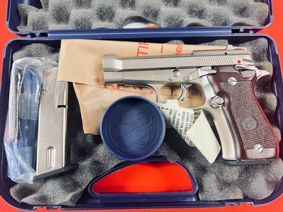 Beretta 84FS Cheetah .380 - Image 3 of 8