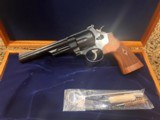 SMITH & WESSON MODEL 29 44 MAG - 3 of 6