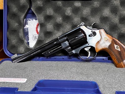 SMITH AND WESSON 25 - 45 COLT - Image 4 of 10