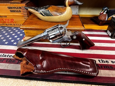 RUGER 45 COLT REVOLVER VAQUERO - Image 1 of 11