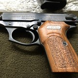VINTAGE PAIR BERSA MODEL 383 .380 ACP NEW IN BOX CONSECTIVE NUMBERS - 8 of 9